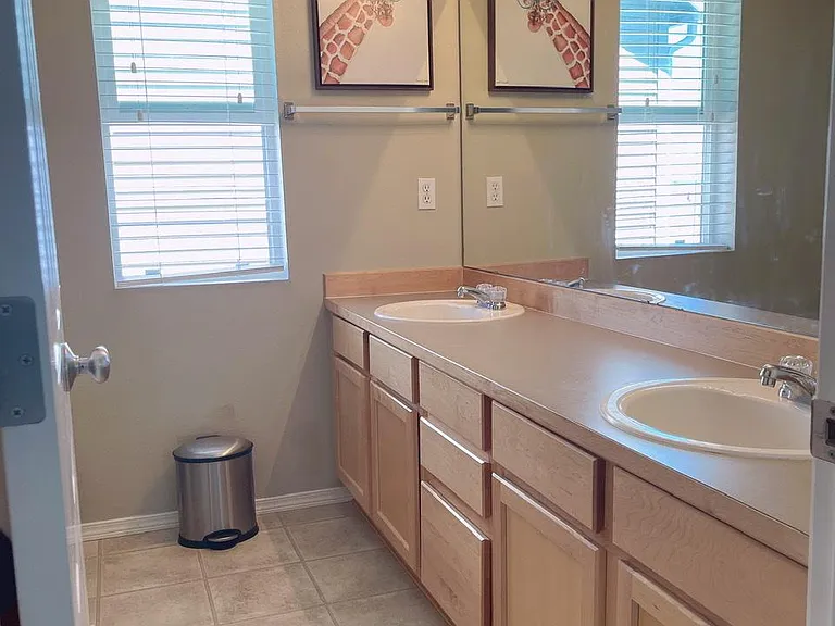6413 Elizabeth Ave SE — Photo 16