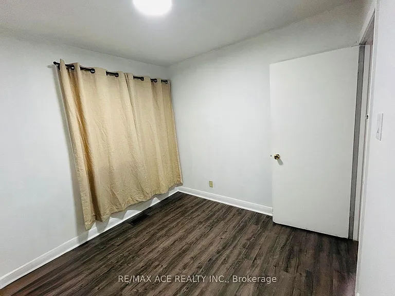 7 Dennett Dr #MAIN — Photo 17
