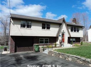 11 Maple St, East Hampton, CT 06424