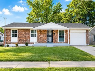 5301 Red Fern Rd, Louisville, KY 40218