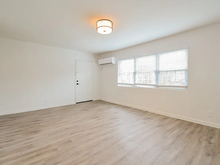 401 Clifton Rd NE #3 — Photo 10