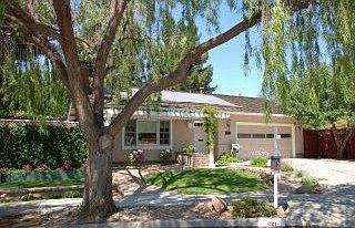 1st image of 621 Del Roy Ct