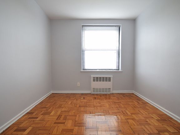 Harbor House - Bedroom - H29-05C