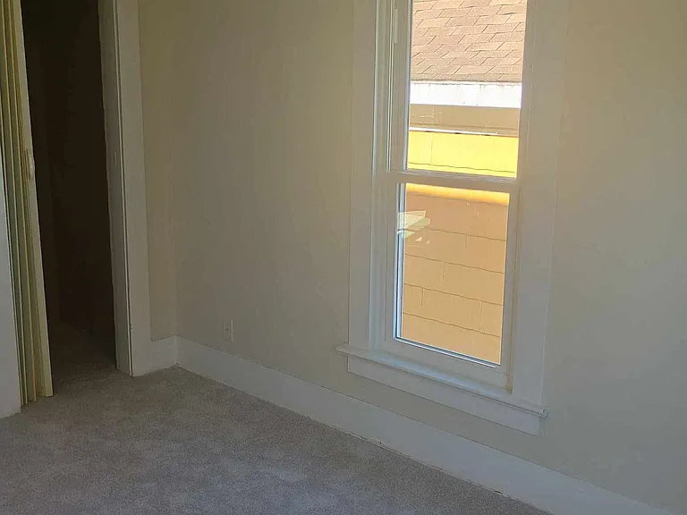 118 Franklin St #2 — Photo 11