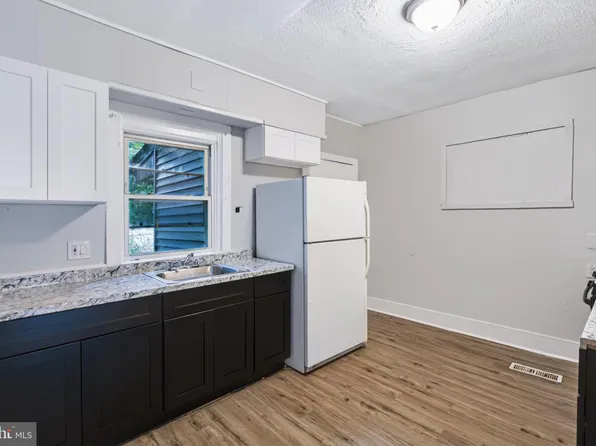 57 Ellsworth Ave, Trenton, NJ 08618