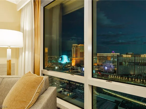 2000 N Fashion Show Dr Unit 4000, Paradise Town, NV 89109