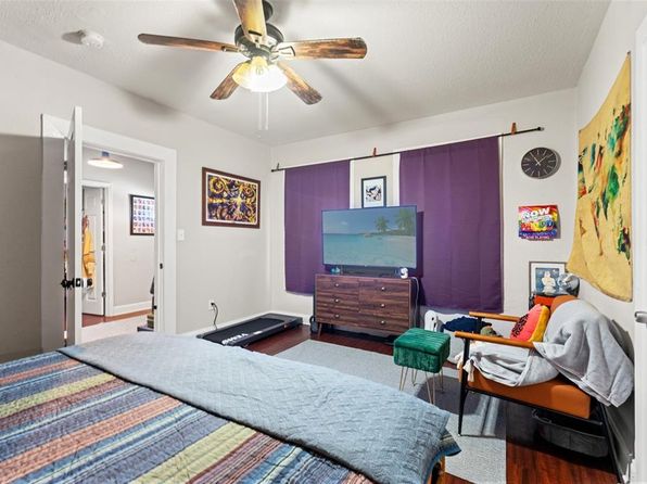 tampa-florida-2074605676 picture