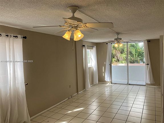 3rd image of 1750 James Ave APT 3L