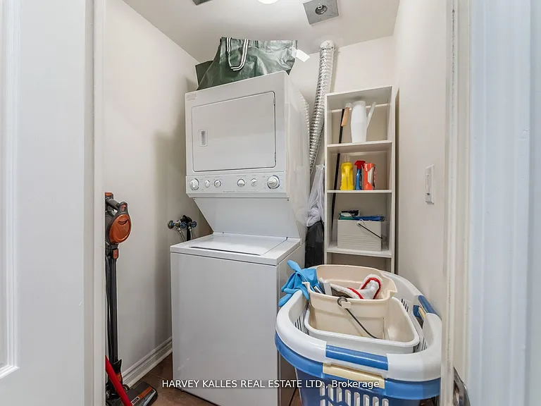 3865 Lake Shore Blvd W #421 — Photo 28