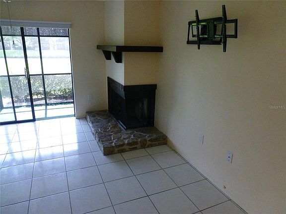 4th image of 119 Lakeside Dr #119
