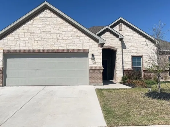 1910 Lake Tahoe Ln, Cleburne, TX 76033