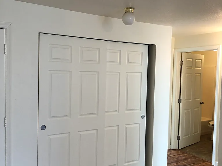 114 W Adams Ave #8 — Photo 8