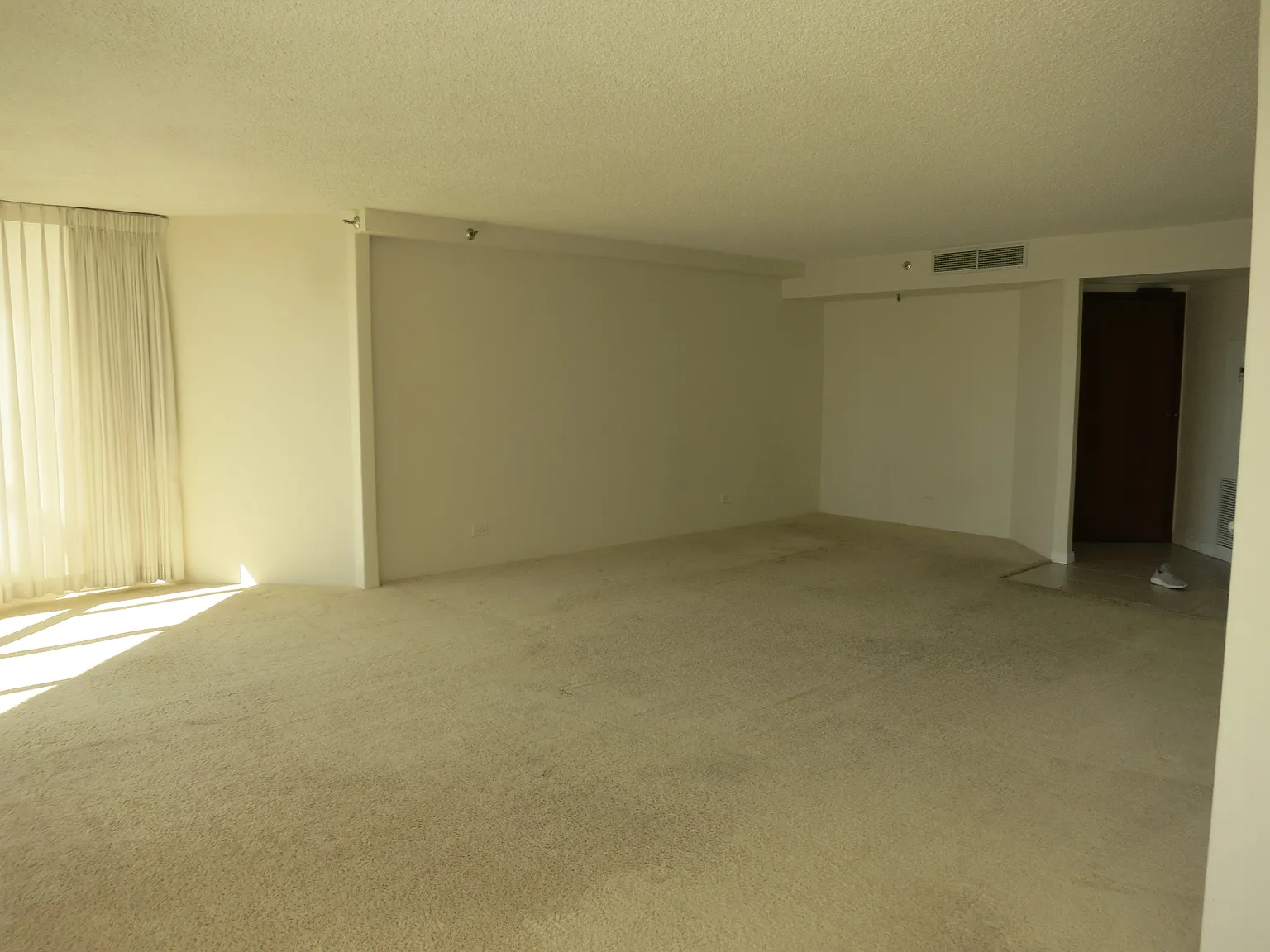 2 bed, 1434 sqft, $3,500 — Photo 3