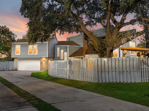 1824 Pine Cone Dr, Katy, TX 77493