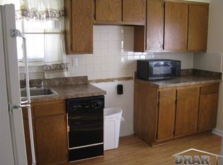 9313 Cornell St, Taylor, MI 48180