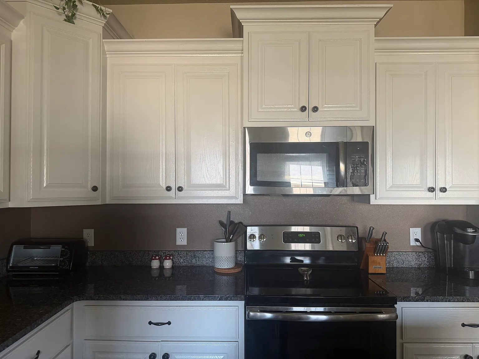 4 bed, 1880 sqft, $6,200 — Photo 3