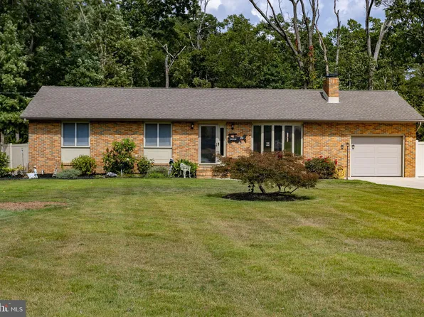 101 Hunter Dr, Newfield, NJ 08344
