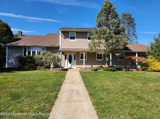 2 Glenbrook Rd, Freehold, NJ 07728