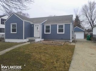 16055 Wilson Ave, Eastpointe, MI 48021