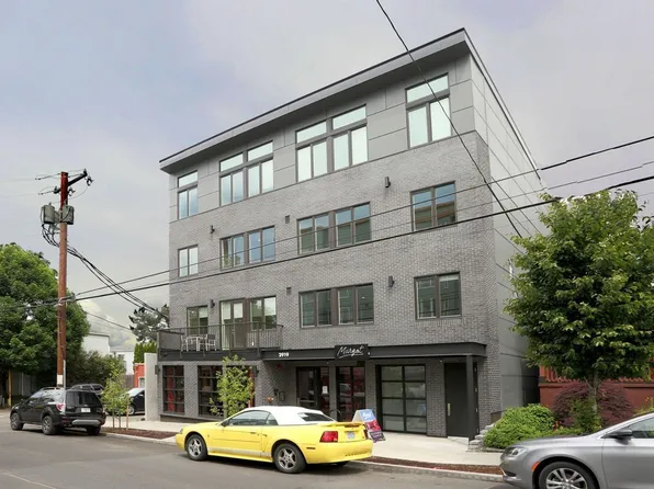 Margot01, 2919 SE Division St #201, Portland, OR 97202