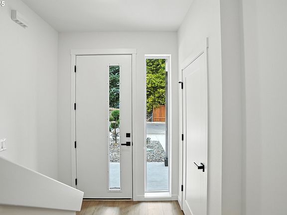 4th image of 11011 NE 64th Ct Lot 9