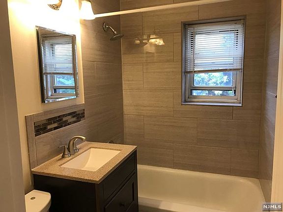 5th image of 1575 Center Ave #3E-753E