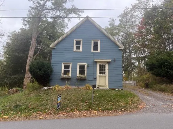32 Grove Street, Rockport, ME 04856