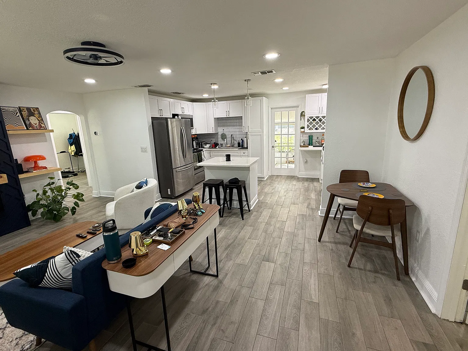4 bed, 1200 sqft, $2,800 — Photo 2