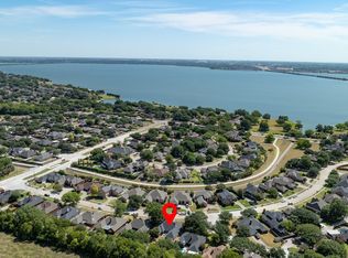 8308 Navigation Dr, Rowlett, TX 75088