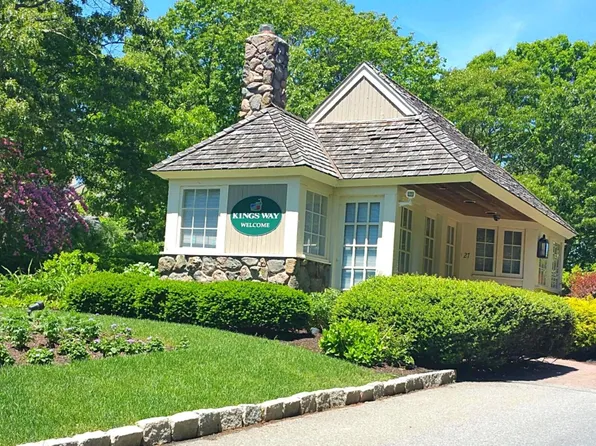 28 Blueberry Path, Yarmouth Port, MA 02675