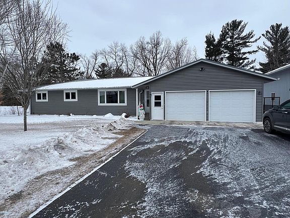 2nd image of 14887 Pine Edge Dr