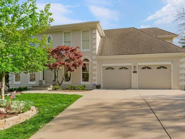 6113 NW 77th St, Kansas City, MO 64151