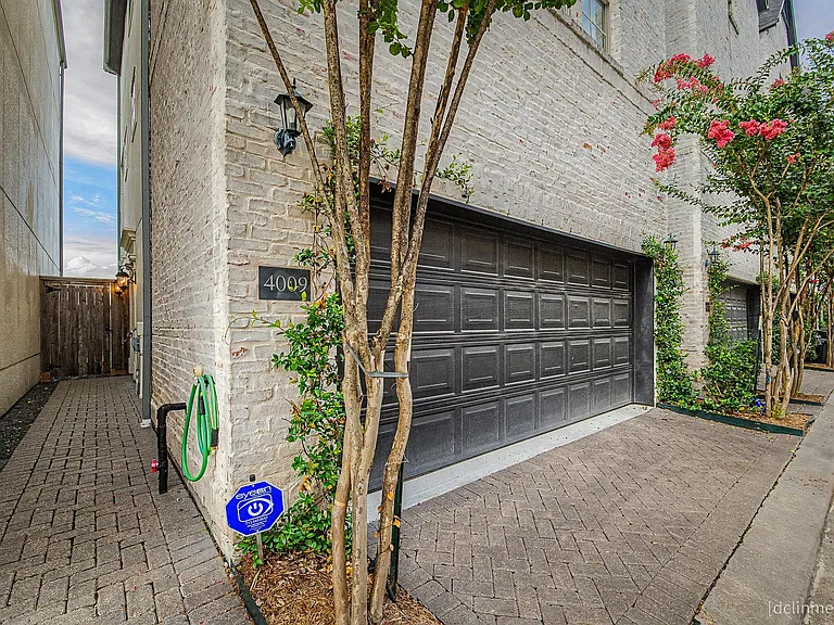 4009 University Grove St — Photo 41
