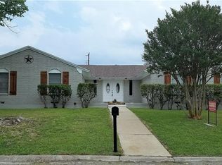315 Rolling Hills Ln, Farmersville, TX 75442