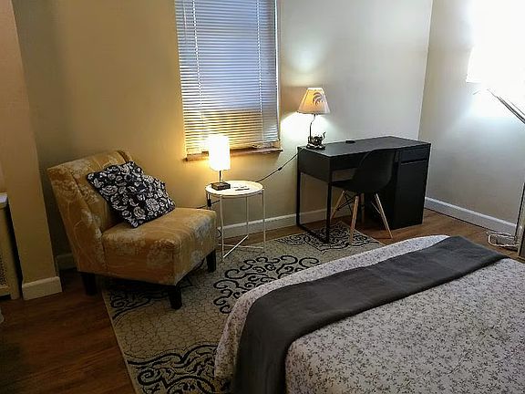 2nd image of 3301-3303 Meramec St #304