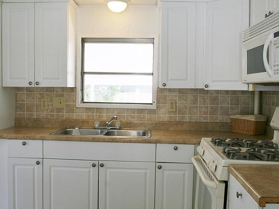 5th image of 7886 SE Wren Ave
