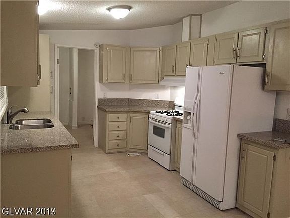5th image of 2334 Glenwood Ln