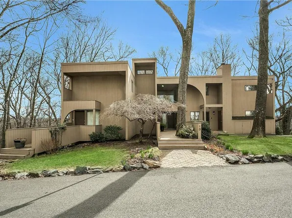 13 Summit Terrace, Dobbs Ferry, NY 10522