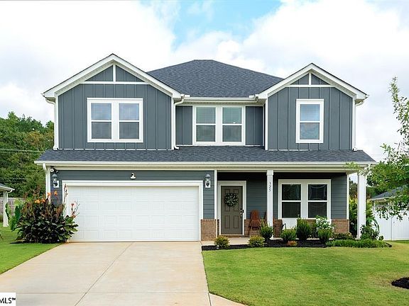 2nd image of 325 Roderick Ln