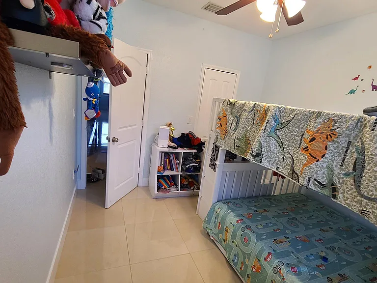 886 SW 149th Ct — Photo 17