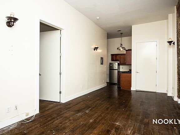 3rd image of 132 Graham Ave #1B