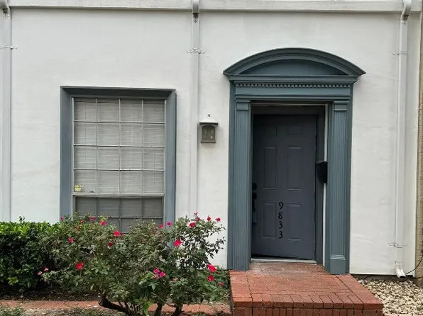 9833 Valley Meadow Ct, Dallas, TX 75220