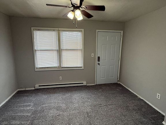2nd image of 354 N Town St #354