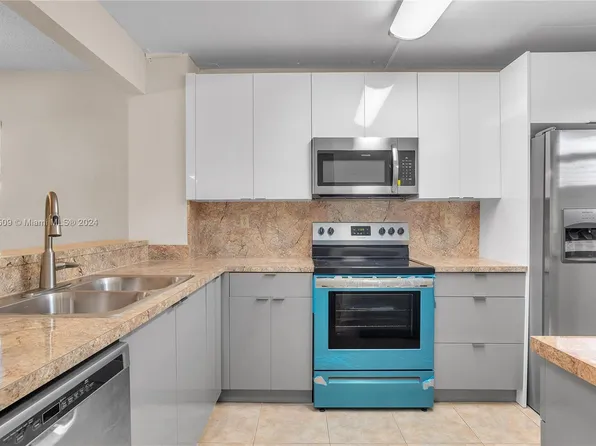 1100 NW 87th Ave APT 308, Pompano Beach, FL 33071