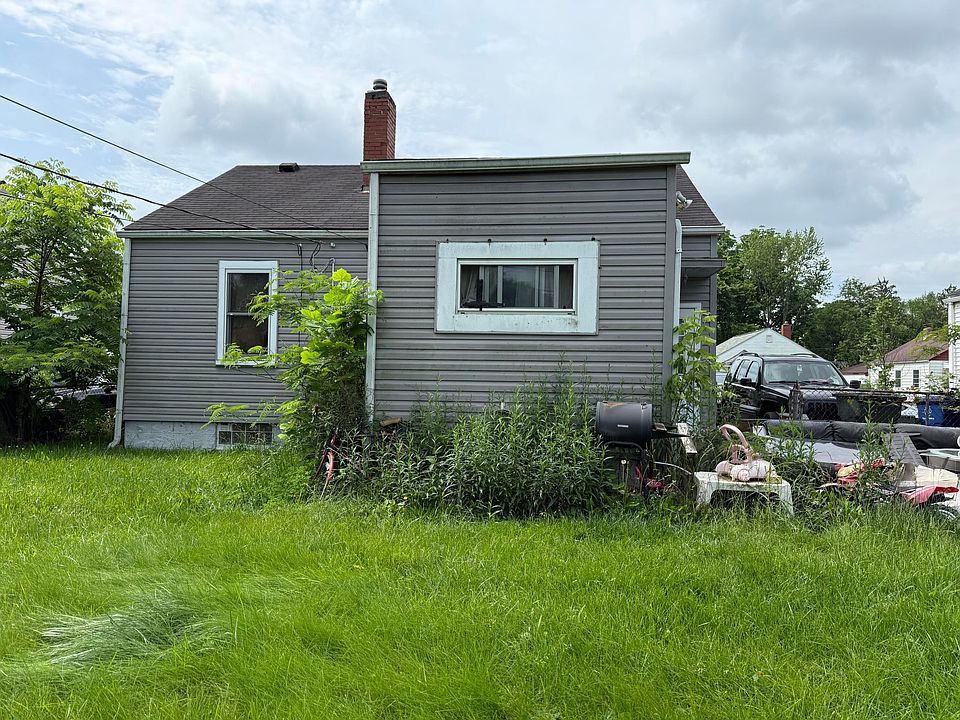 2nd image of 2912 E 13th Ave