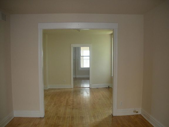 5th image of 1937 N Central Park Ave APT 1R