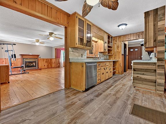 42nd image of 111 Candlewood Ln