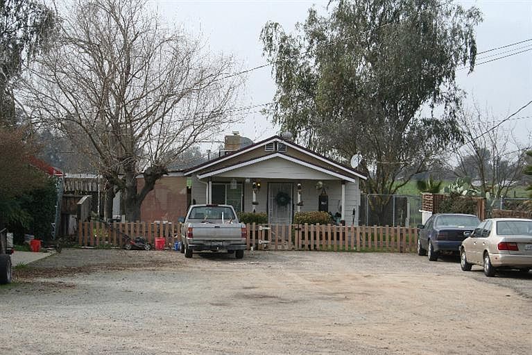 2nd image of 1273 N Hayes Ave