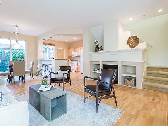2nd image of 6611 NE Rosebay Dr