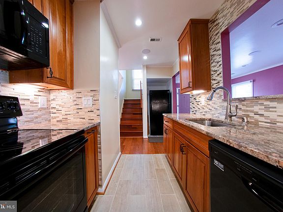 2nd image of 9540 Mooregate Ct